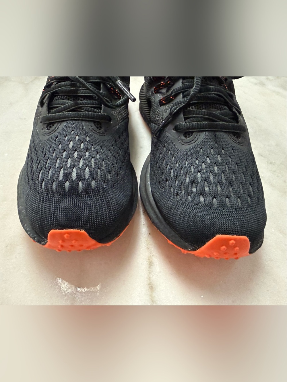 Nike Shield Zoom Winflo 4 Black with Orange Athletic Shoes 7.5
